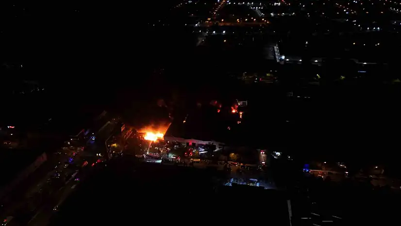 Kayseri'de fabrika yangını 4 saattir sürüyor