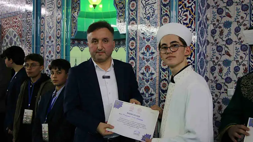 Kayseri'de imam hatip öğrencileri mesleki yarışmalarda ter döktü