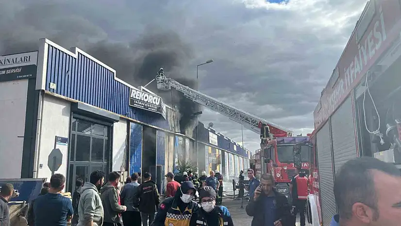 Kayseri'de mobilya atölyesinde korkutan yangın