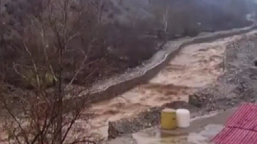 Kayseri'de sağanak sele neden oldu