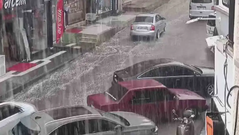 Kayseri Develi'de sağanak etkili oldu