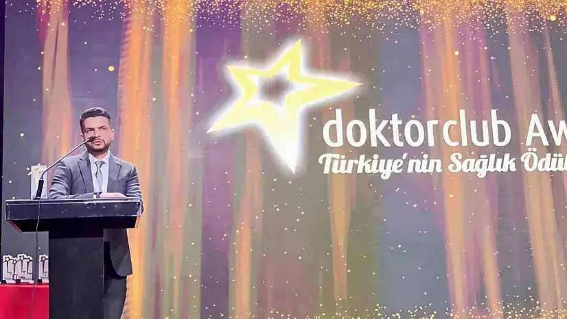 Kayseri Devlet Hastanesi'ne 'Yılın Yenilikçi Sağlık Profesyonelleri' ödülü