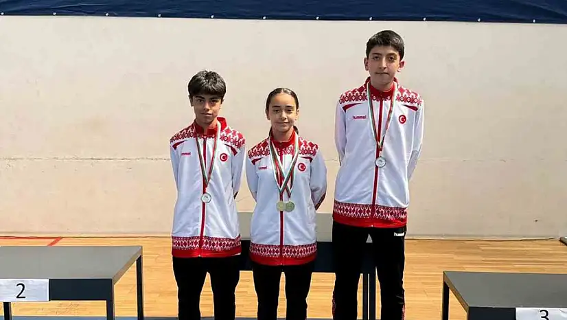 Kayserili raketler Bulgaristan'da madalyaları topladı