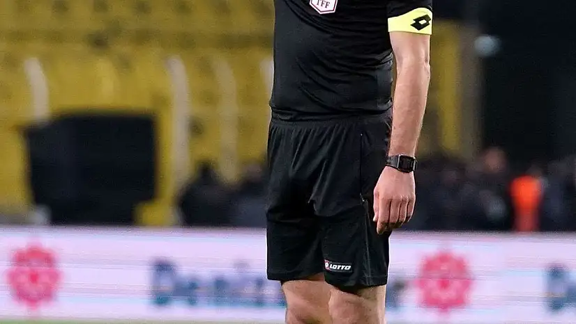 Kayserispor - Kocaelispor maçının VAR'ı Ümit Öztürk oldu