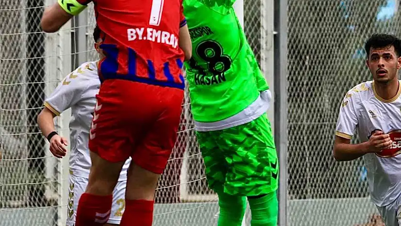 Kocasinan Şimşekspor evinde lidere farklı kaybetti