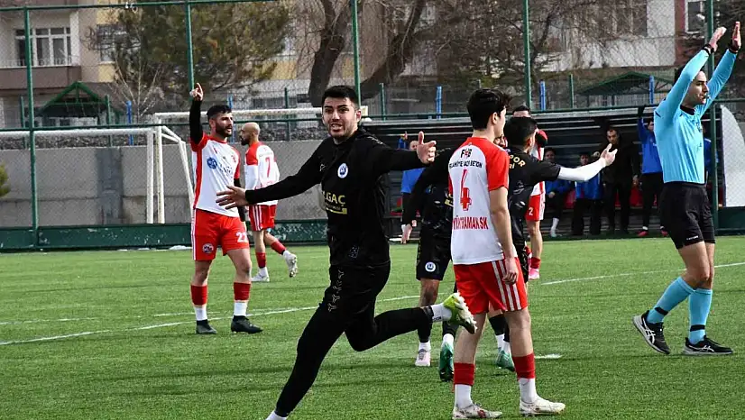Muhammed Tolga Şahin, son 2 maçta 6 gol attı