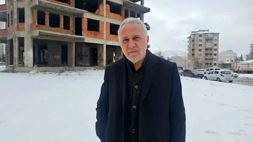 Müteahhit mağduriyetlerine 'tek ruhsat' önerisi