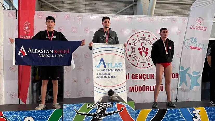 Okullar Arası Yüzme Gençler İl Birinciliği tamamlandı