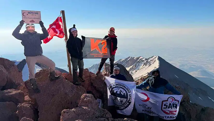 Âşık Seyrânî için Erciyes'in zirvesine anlamlı tırmanış