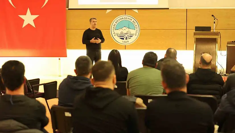 Spor A.Ş. personeline güvenli spor tesisleri için ilk yardım eğitimi