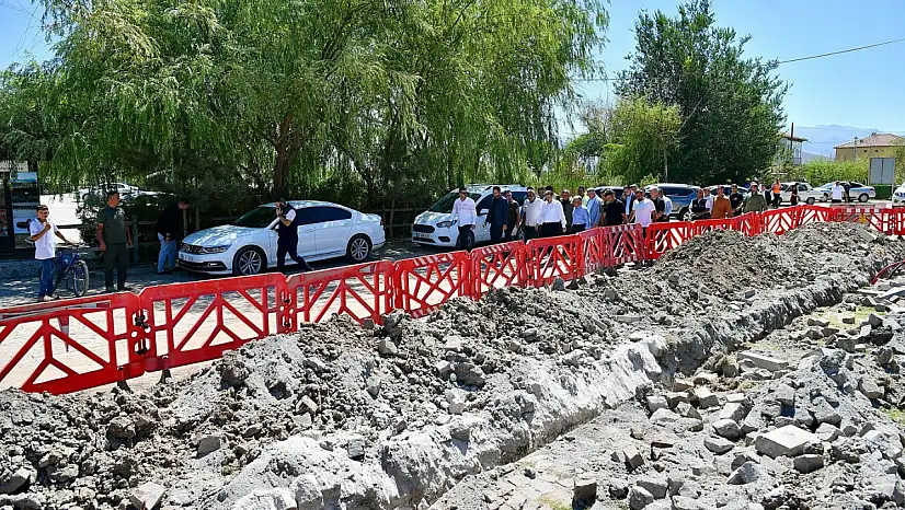 Sultan Sazlığı'nda can suyu çalışmaları hızlandı