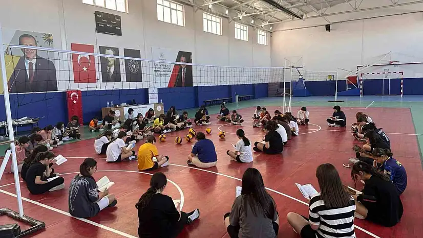 Tomarza'da 'Sporumu yapıyorum, kitabımı okuyorum' projesi