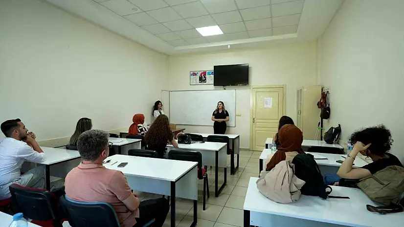 Ücretsiz İngilizce ve Almanca Konuşma Kulübü açıldı