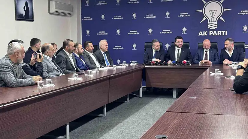 Yeniden Refah Partisi'nden istifa eden 4 meclis üyesi AK Parti'ye geçti