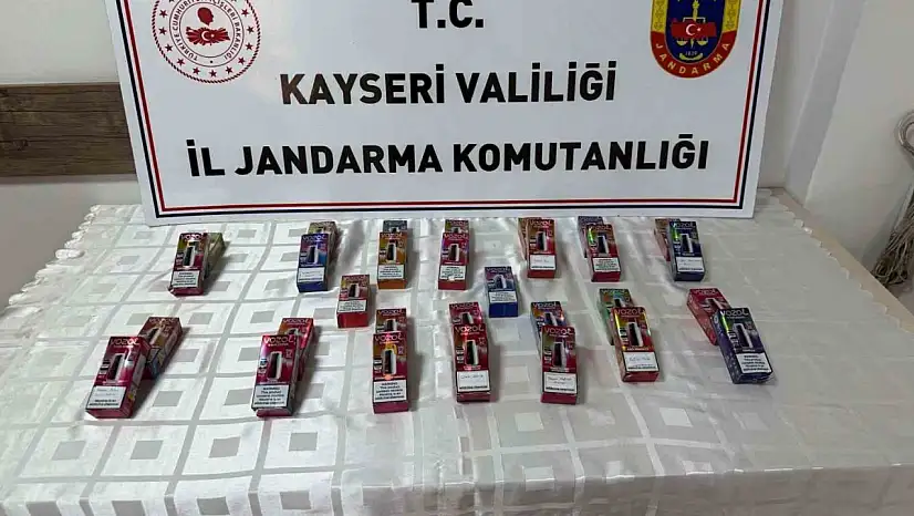 Yol kontrolünde 930 paket kaçak sigara ele geçirildi
