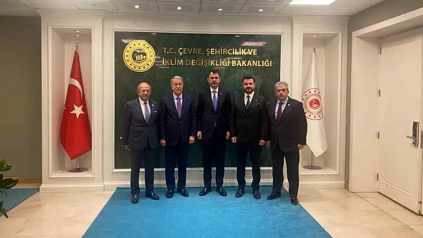 AK Parti Kayseri'den Bakan Kurum'a ziyaret