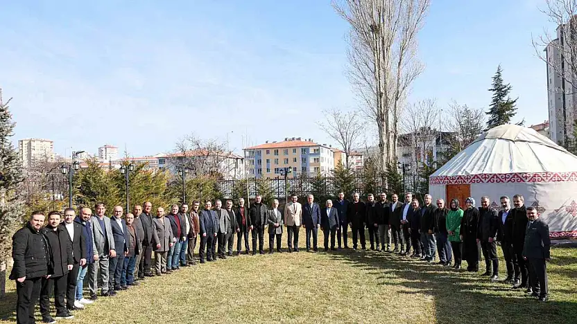 AK Parti Kayseri Teşkilatı istişare toplantısında bir araya geldi