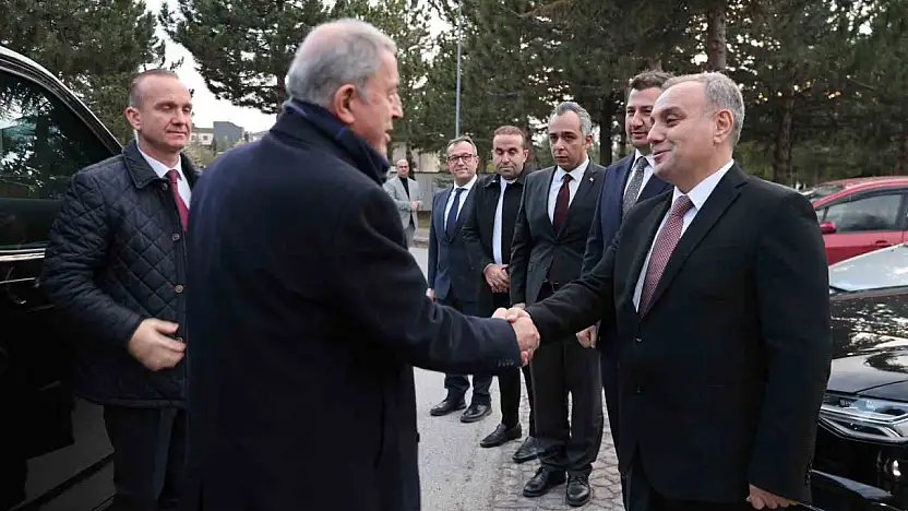 Akar, ERÜ öğrencileri ile iftarda buluştu