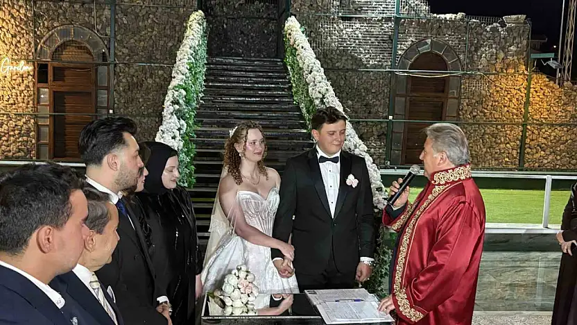 Başeğmez ailesinin mutlu günü