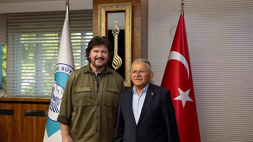 Başkan Büyükkılıç, Ahmet Şafak'ı ağırladı, konser coşkusuna ortak oldu