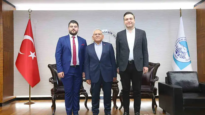 Başkan Büyükkılıç AK Parti Gençlik Kolları Başkanı İbiş'i ağırladı