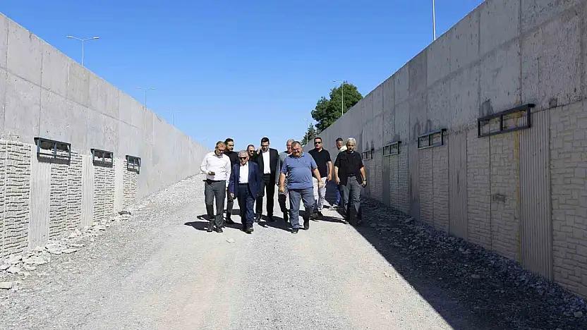 Başkan Büyükkılıç, DSİ-Yeni Sanayi Katlı Kavşağı Projesi'nde incelemelerde bulundu