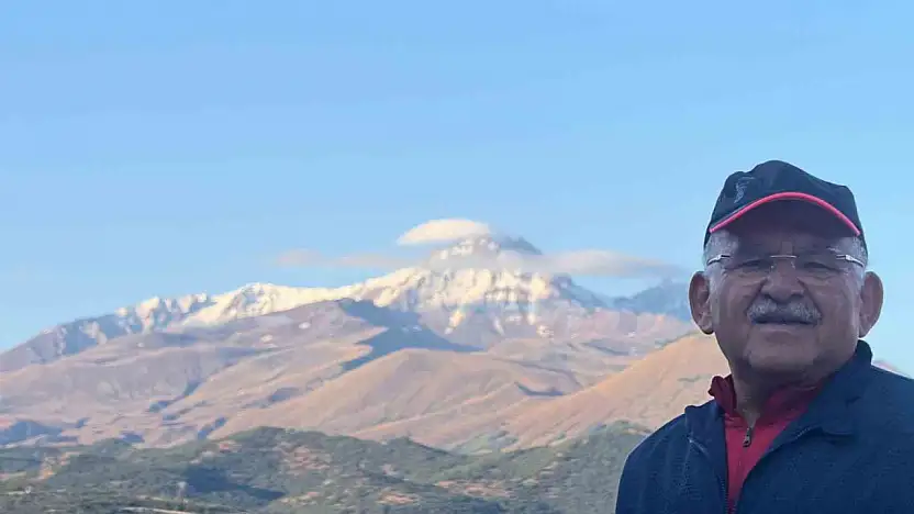 Başkan Büyükkılıç, Erciyes'e kar yağdığını duyurdu