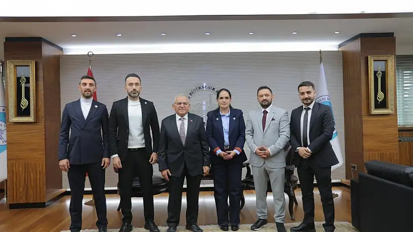 Başkan Büyükkılıç'tan Kayseri'de birlik ve istişare mesajı