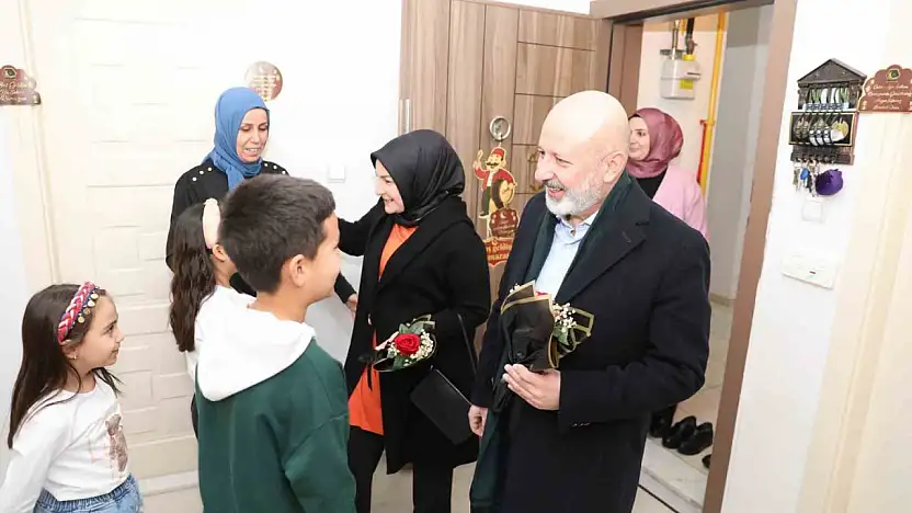 Başkan Çolakbayrakdar: 'Büyük bir aile olmanın mutluluğunu iftar sofralarında yaşıyoruz'