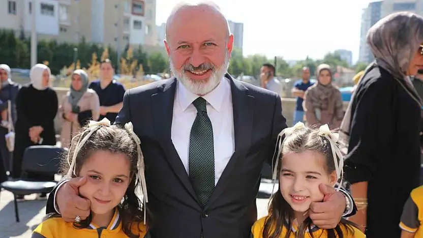 Başkan Çolakbayrakdar: 'Büyük ve güçlü Türkiye'nin geleceğini inşa edecek nesiller yetiştiriyoruz'
