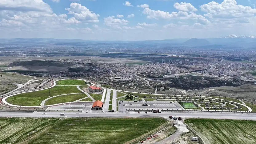 Başkan Çolakbayrakdar: 'Erciyes manzaralı millet bahçesi, doğa, manzara ve huzurun buluştuğu yer'
