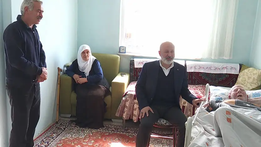 Başkan Çolakbayrakdar: 'Evde sağlık hizmetimizle de gönüllere dokunuyoruz'