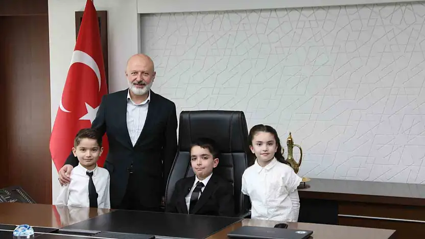 Başkan Çolakbayrakdar: 'Her evladımızın mutlu olduğu bir şehir için çalışıyoruz'