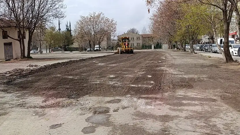 Başkan Çolakbayrakdar: 'Her sokağa konfor, her mahalleye değişim getiriyoruz'