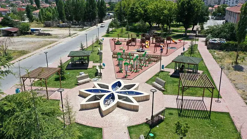 Başkan Çolakbayrakdar: 'Kişi başına 17,60 metrekare yeşil alan, 530 park ve 965 bin ağaçla geleceğe nefes, şehre oksijen'