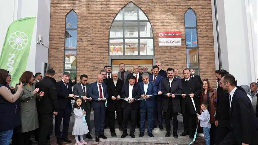 Başkan Çolakbayrakdar, 'Vatandaşlarımıza daha konforlu yaşam imkanları sağlıyoruz'