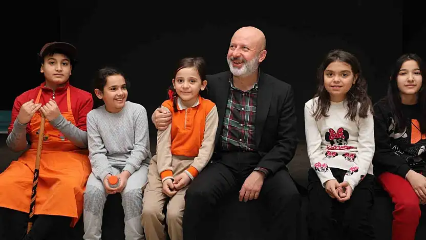 Başkan Çolakbayrakdar: Evlatlarımız tatilde eğlenirken öğreniyor'