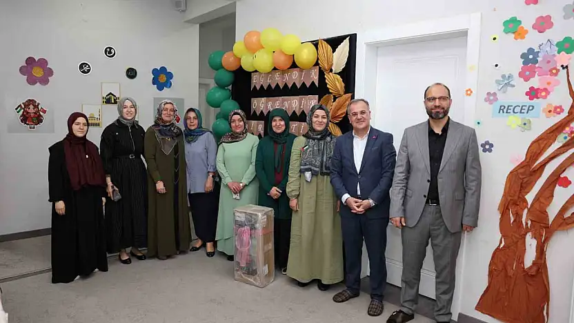 Başkan Özdoğan: 'Kur'an'ı hayatımıza rehber edinmek büyük bir değerdir'
