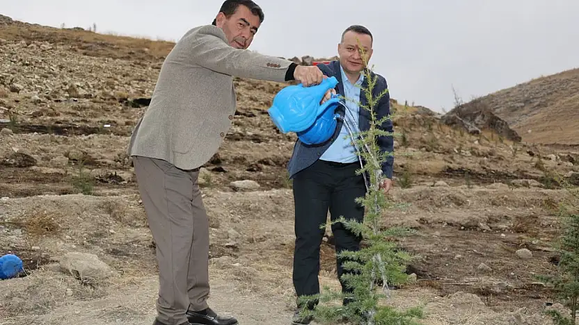 Bünyan'da Milli Ağaçlandırma Günü'nde fidanlar toprakla buluştu