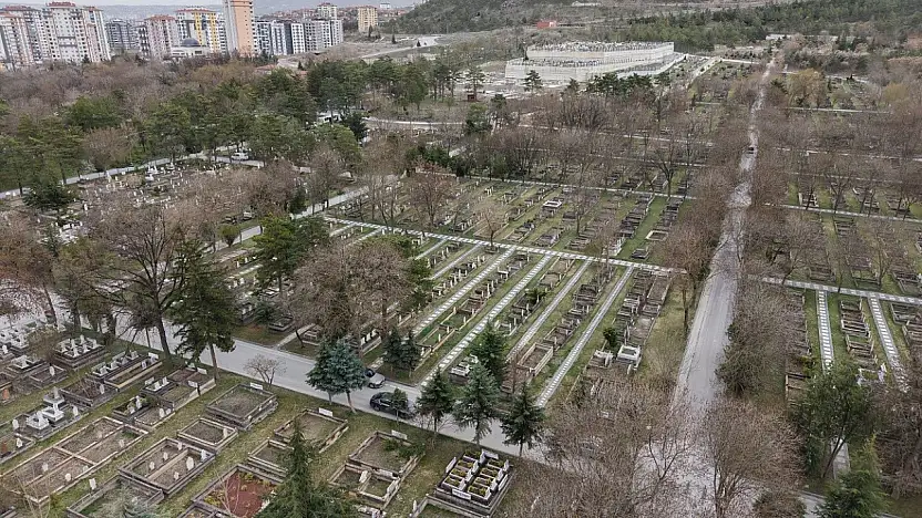 Büyükşehir'den akıllı şehircilikte örnek proje: mezarlık bilgi sistemi hizmete girdi