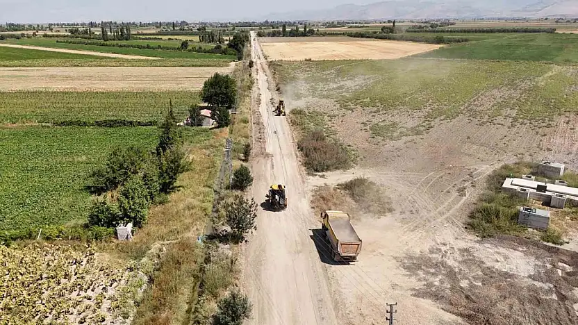 Büyükşehir'den Yeşilhisar'a 10 milyon TL'lik asfalt