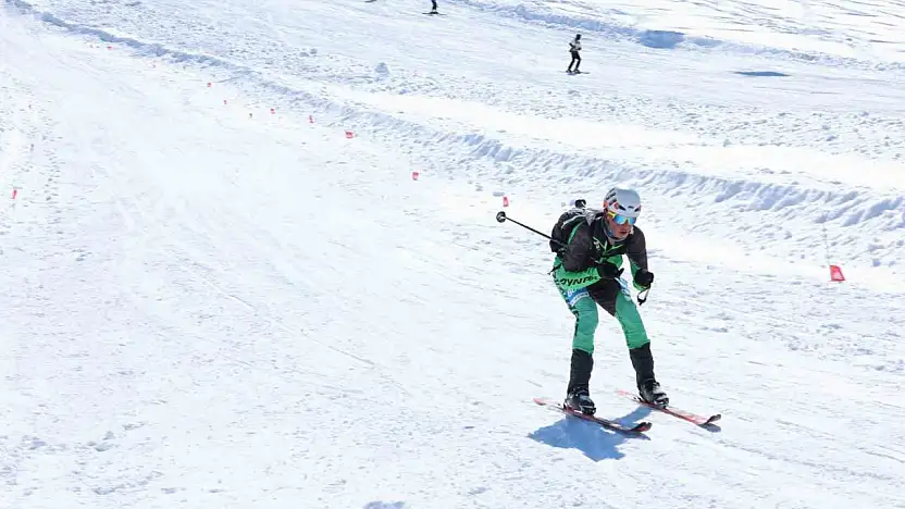 Büyükşehir ile zirvede büyük final: Uluslararası Erciyes Dağ Kayağı Yarışları sona erdi