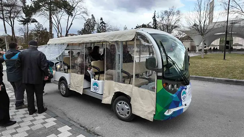 Büyükşehir'in kabir ziyareti hizmetine vatandaştan tam not