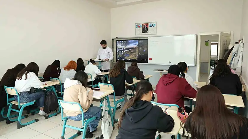 Büyükşehir KAYMEK'ten MSÜ sınavına hazırlık yolunda ücretsiz deneme sınavı