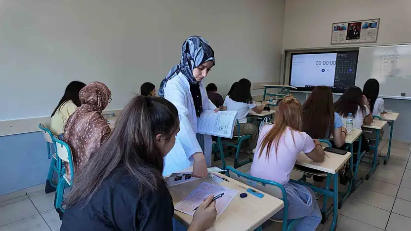 Büyükşehir KAYMEK'ten ücretsiz YKS Kursu için deneme sınavı