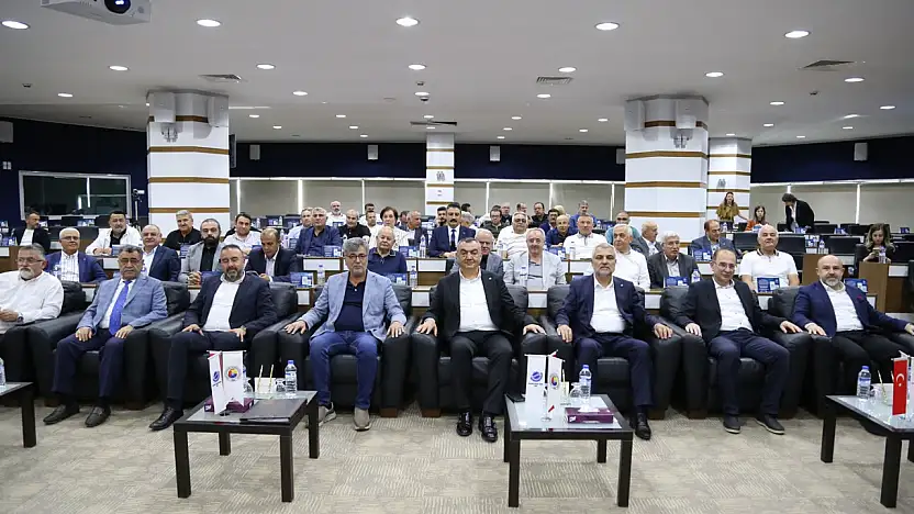 Büyüksimitci: 'Sanayicinin önünü görebildiği bir iklime hepimizin ihtiyacı var'