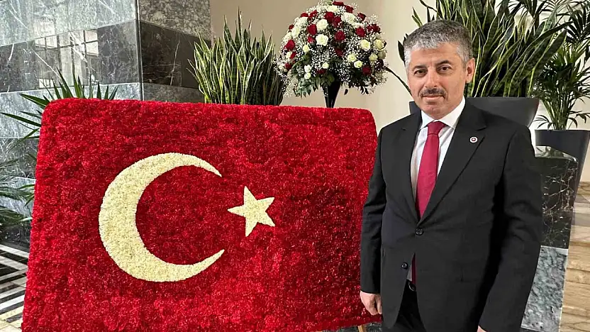 Çopuroğlu: '15 Temmuz, milletin ihanete geçit vermediği gecedir'
