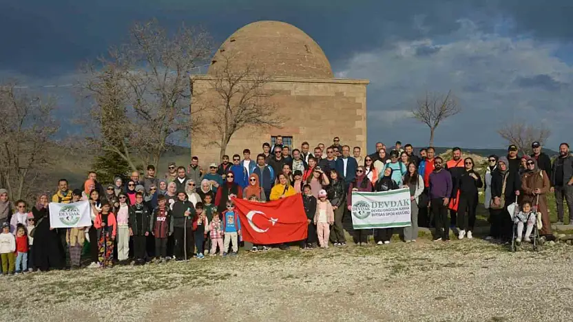 Develi Dağcılık ve Kayak Kulübü'nden 'Hıdırellez' yürüyüşü