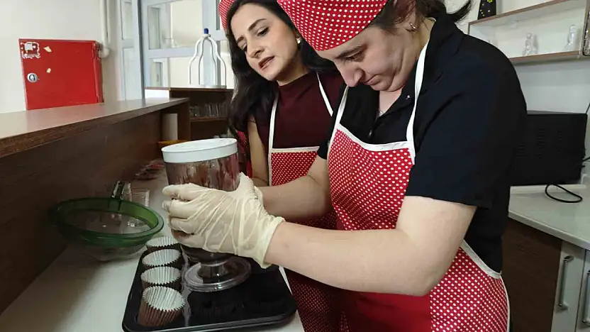 En özel 'kantin': Özel öğrenciler hem üretiyor hem de satıyor