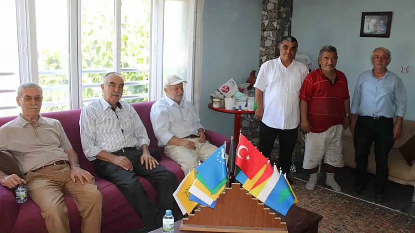 Erciyes'in eteklerindeki köyde Türk dünyasını tanıtıyorlar